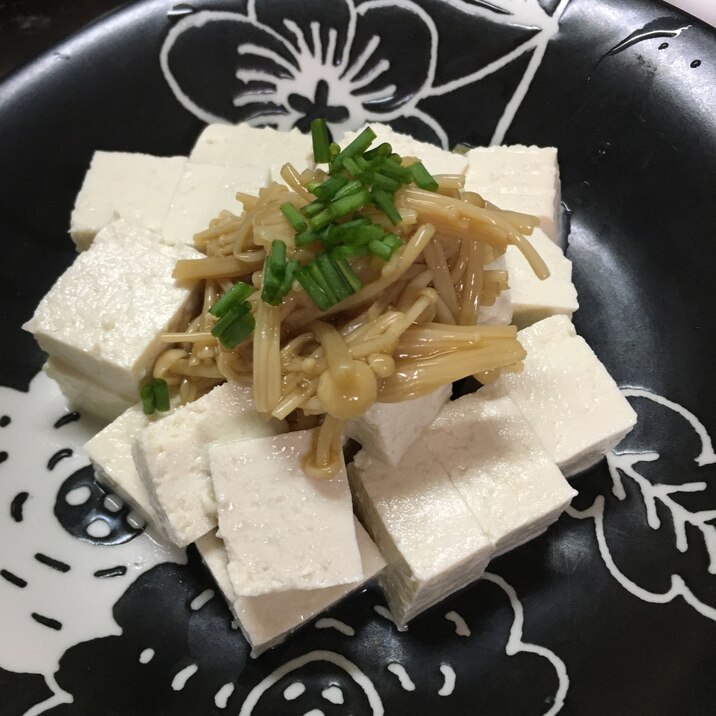 副菜 冷奴のえのきなめたけのせ